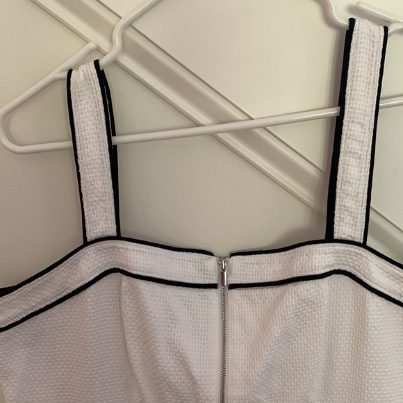 And Taylor size 12 piped dress front zipper with pockets . Piping navy/blackish - Picture 2 of 5